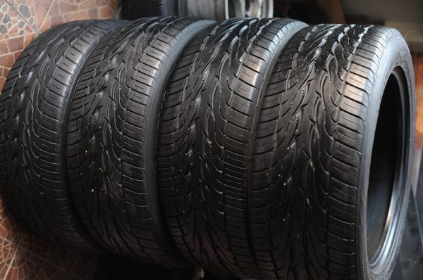 ยาง TOYO Japan 265-50-20 ปี 12