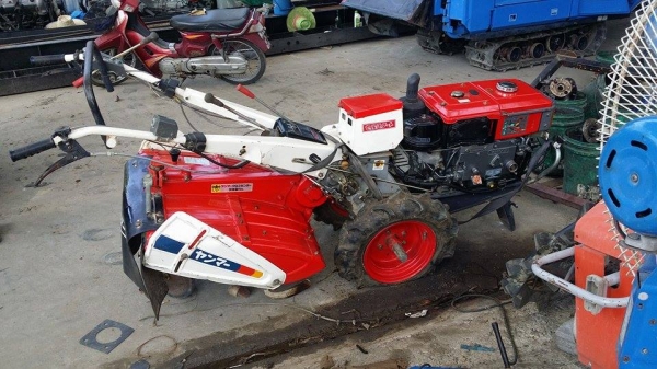 รถไถเดินตาม YANMAR  รุ่น YH75D ขนาด 7.5 แรง เครื่องยนต์ดีเซล เก่าญี่ปุ่น  ยางรถรั่ว ไม่มีที่สตาร์ท  สภาพสวยพร้อมใช้งาน