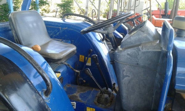 ขายรถโยโล55แรงราคา175000บาท รถอยู่วังบัว คลองขลุง กำแพงเพชร สนใจสอบถามได้ที่081 3655997 อ๋าพร  พาเจริญ  ราคาต่อรองได้อีกนะครับ