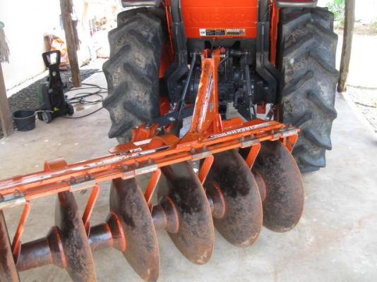 ขายรถไถคูโบต้า L4708 พร้อมอุปกรณ์พ่วง 2 อย่าง ขายรถไถคูโบต้า L4708 พร้อมอุปกรณ์พ่วง 2 อย่าง