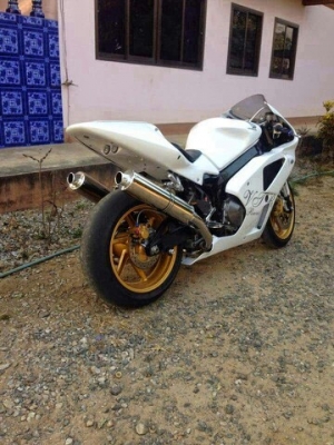 vtr 1000