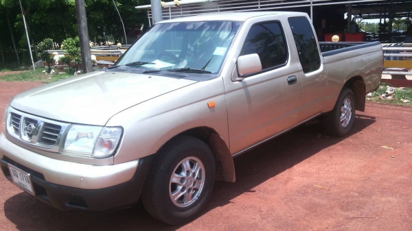 nissan frontier พร้อมใช้สุดๆ