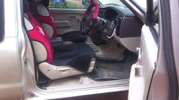 nissan frontier พร้อมใช้สุดๆ