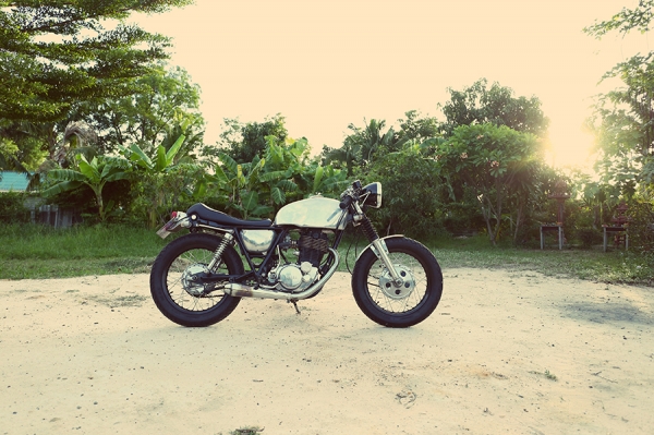 SR400 Cafe Racer ทะเบียน