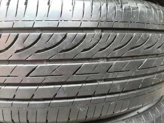 ขายยาง BRIDGESTONE GR-90 (Japan) 195-65-15 ปี12 ดอกหนา เนื้อนิ่ม ไม่มีปะ ชุดละ 3,800 บาท