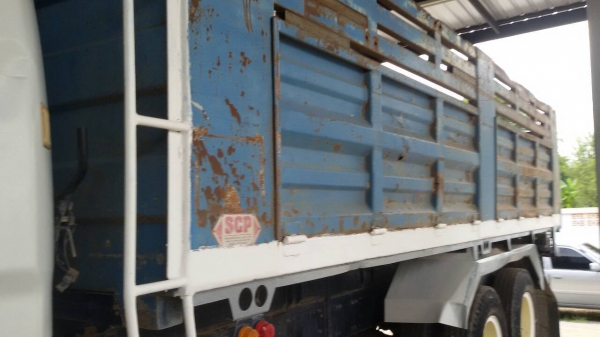 ขายรถสิบล้อดั้มM6ปี49รถสวยเดิมเครืองดีมากครั้ชซีจ้ดยางไมสวย