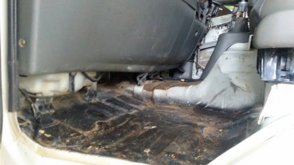 ขายรถสิบล้อดั้มM6ปี49รถสวยเดิมเครืองดีมากครั้ชซีจ้ดยางไมสวย