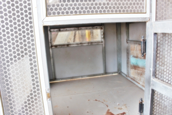 กรงสุนัข