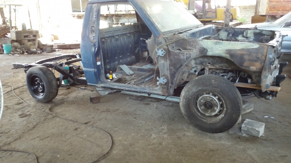 ขายครัชซีพร้อมทะเบียน พร้อมชุดโอน ช่วงล่างใหม่ครับ ถังน้ำมันใหม่ ไซโคลน L200 ราคา 18500 บาทครับ