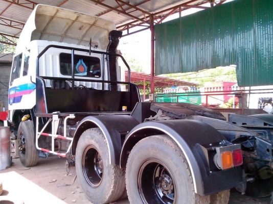 10 ล้อหัวลาก 2 เพลา 320 แรง ปี 2552(2544) รถสวยสภาพดีั เล่มพร้อม