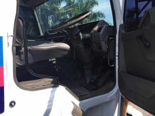 10 ล้อหัวลาก 2 เพลา 320 แรง ปี 2552(2544) รถสวยสภาพดีั เล่มพร้อม