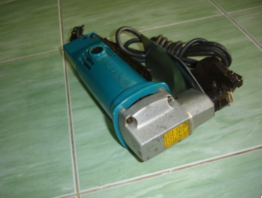 ขายกรรไกรตัดเหล็กไฟฟ้า ยี่ห้อมากีต้า รุ่น JS1600