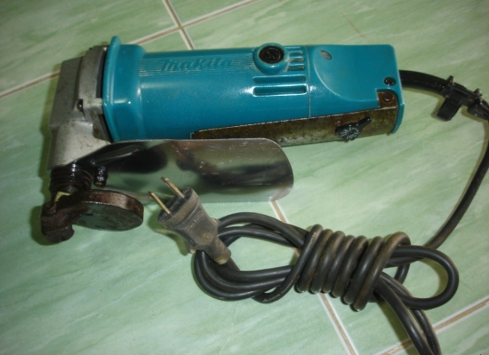 ขายกรรไกรตัดเหล็กไฟฟ้า ยี่ห้อมากีต้า รุ่น JS1600