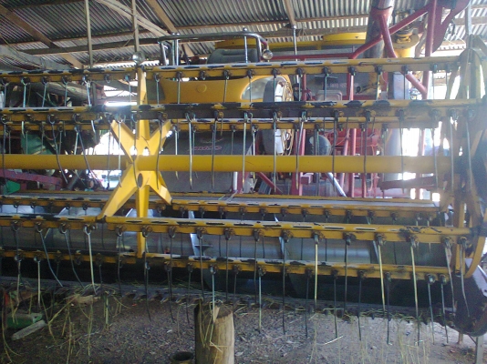 รถเกี่ยวข้าวเกษตรพัฒนา