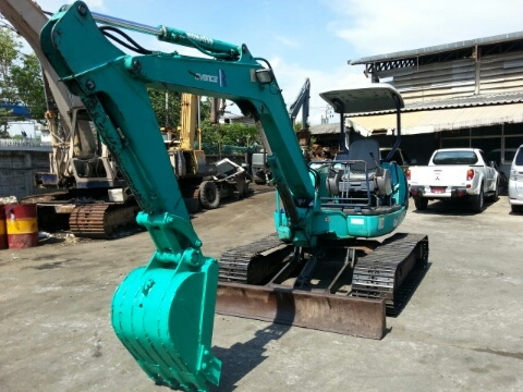 รถขุดดิน PC40R-8-31103