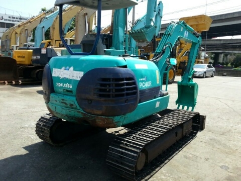 รถขุดดิน PC40R-8-31103