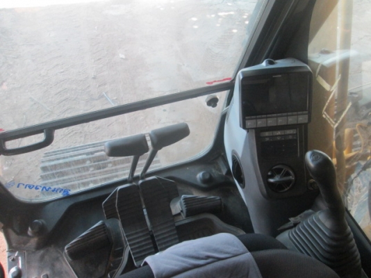 ขายรถแบคโฮ KOMATSU pc200 s8 ปี 2554