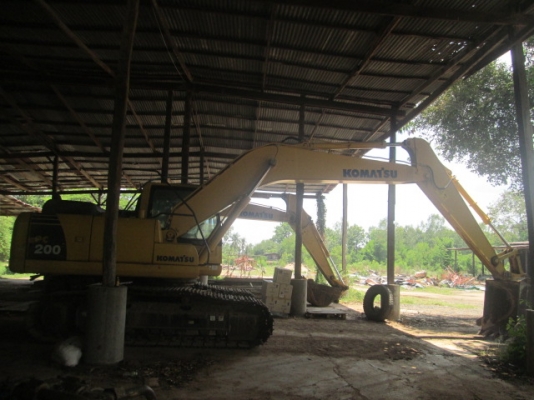 ขายรถแบคโฮ KOMATSU pc200 s8 ปี 2554
