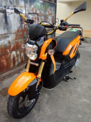 Zoomer X รถปี57 หัวฉีดประหยัดน้ำมัน พร้อมเล่ม สวยมากๆ ราคาถูกๆครับ