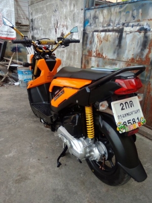 Zoomer X รถปี57 หัวฉีดประหยัดน้ำมัน พร้อมเล่ม สวยมากๆ ราคาถูกๆครับ