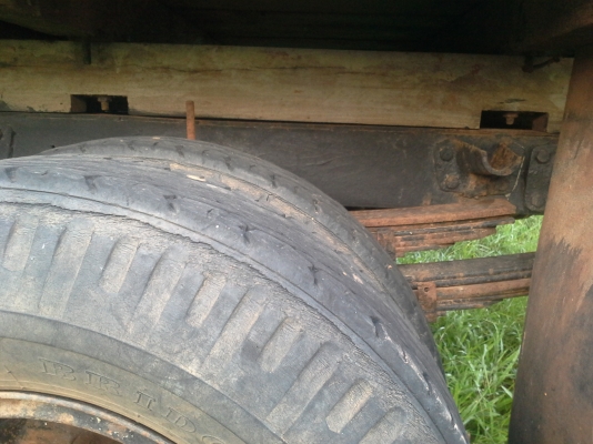 ขายรถหกล้อช่วงสั้น ISUZU NKR 88  แรงม้า  คัดซีส์สวย กระบะไม่ผุ คอกเหล็กแป็ปมีเสริมเหล็กฉากอย่าหนา  สภาพพร้อมใช้งาน