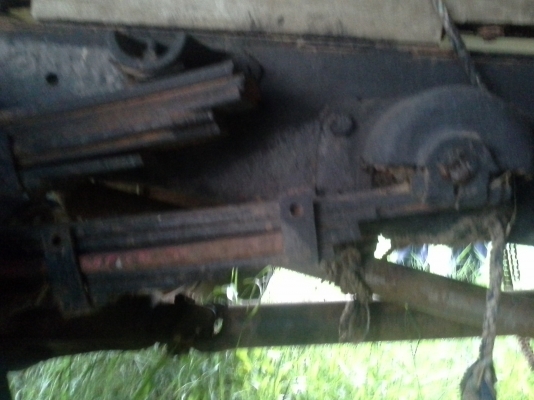 ขายรถหกล้อช่วงสั้น ISUZU NKR 88  แรงม้า  คัดซีส์สวย กระบะไม่ผุ คอกเหล็กแป็ปมีเสริมเหล็กฉากอย่าหนา  สภาพพร้อมใช้งาน