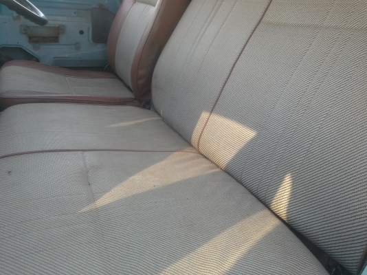 ขายรถหกล้อช่วงสั้น ISUZU NKR 88  แรงม้า  คัดซีส์สวย กระบะไม่ผุ คอกเหล็กแป็ปมีเสริมเหล็กฉากอย่าหนา  สภาพพร้อมใช้งาน