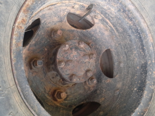 ขายรถหกล้อช่วงสั้น ISUZU NKR 88  แรงม้า  คัดซีส์สวย กระบะไม่ผุ คอกเหล็กแป็ปมีเสริมเหล็กฉากอย่าหนา  สภาพพร้อมใช้งาน