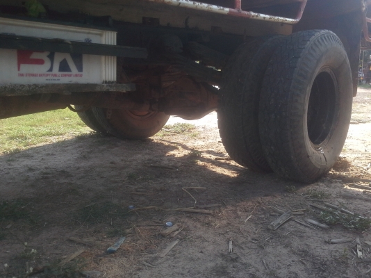 ขายรถหกล้อช่วงสั้น ISUZU NKR 88  แรงม้า  คัดซีส์สวย กระบะไม่ผุ คอกเหล็กแป็ปมีเสริมเหล็กฉากอย่าหนา  สภาพพร้อมใช้งาน