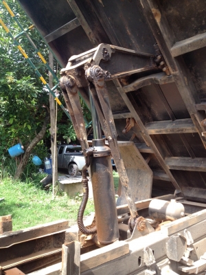 (ขายด่วนดั้ม) hino fc ซูปเปอร์เสี่ย 120 แรง พร้อมใช้คอกถอดออกได้ ราคาจะให้เท่าไรว่ามา พอใจให้เลยเจ้าของขายเอง