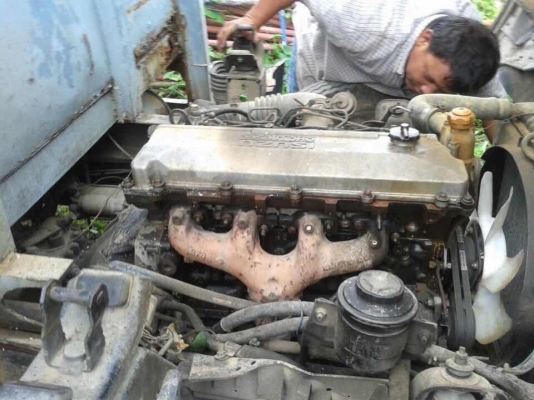 6 ล้อ 120 แรง ฝาขาว ปี 2541 ใช้น้อย 1 แสนกว่ากิโล รถสวย เล่มพร้อม กระบะยาว 4.30 ม.