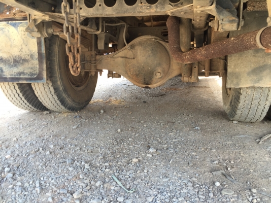 6 ล้อ 120 แรง ฝาขาว ปี 2541 ใช้น้อย 1 แสนกว่ากิโล รถสวย เล่มพร้อม กระบะยาว 4.30 ม.