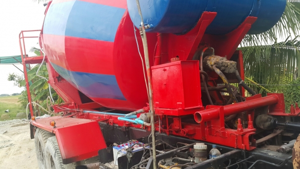 ขายรถโม่ UD430