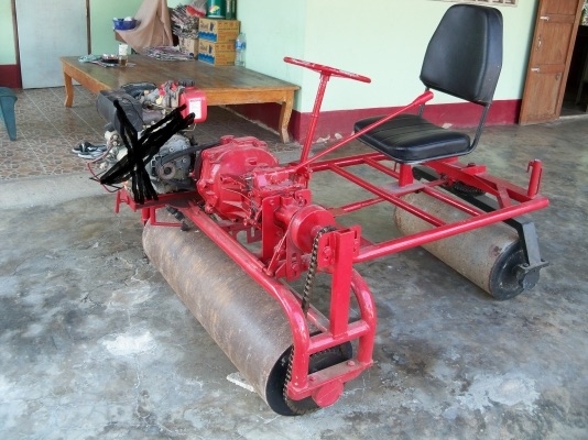 ขายรถบดหญ้า