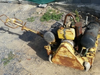 ขายรถบดดิน ตบดินล้อเหล็กเดินตาม ดีเชล BOMAG ราคา88,000บาท ขายรถบดดิน ตบดินล้อเหล็กเดินตาม ดีเชล BOMAG ราคา88,000บาท