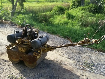 ขายรถบดดิน ตบดินล้อเหล็กเดินตาม ดีเชล BOMAG  ราคา88,000บาท