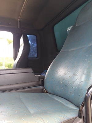 ขายหกล้อ ISUZU เด้กก้า ตู้บรรทุก 10 บาน ขายหกล้อ ISUZU เด้กก้า ตู้บรรทุก 10 บาน