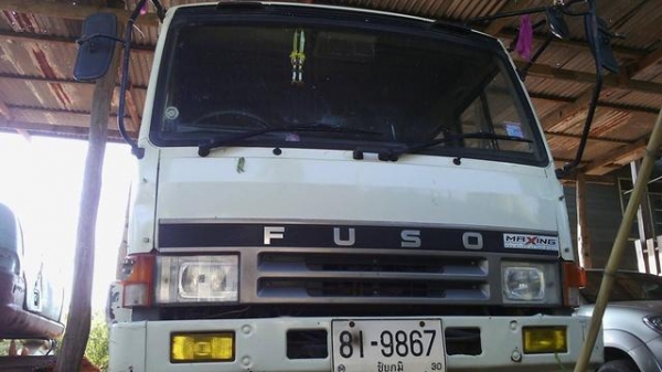 ฟูโซ่ เพลาเดียว  ลาก 200  (ขอบคูณเสี่ยจาก อ.บัวใหญ่ โคราช ครับ )ขายถูกๆๆ  ราคา   550,000  บาท  ต่อรองได้ครับ กับเจ้าของเลยครับ