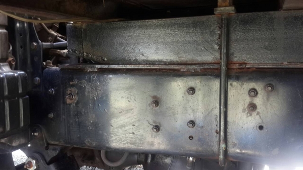 รถฮีโน่ 6 ล้อตู้  FC4J  เปลื่ยนเครื่อง 150 แรงม้า. ปี 45        สนใจติดต่อ  081 - 6079515