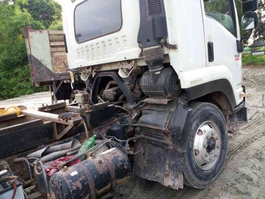 รถอีซูซุ 10 ล้อดั้ม FVZ 300 แรงม้า. ปี 53   สนใจติดต่อ  081 - 6079515