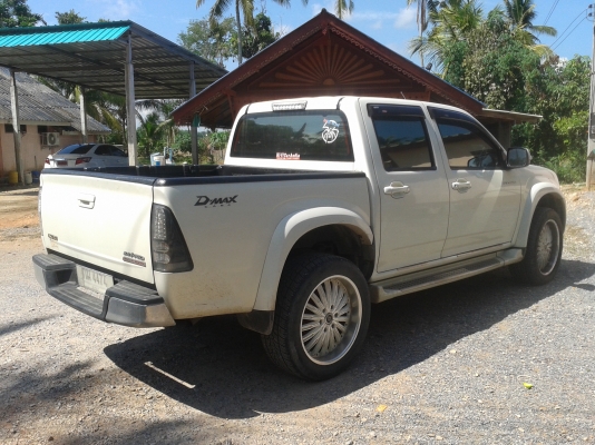 D-MAX HILANDER 4 ประตู D-MAX HILANDER 4 ประตู