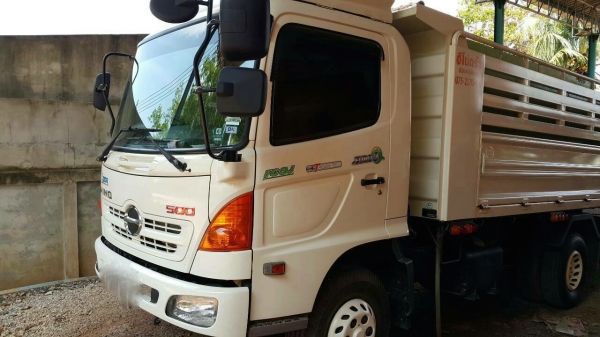 รถฮีโน่ 6 ล้อดั้ม 150 แรงม้า. ปี 56  ( รถวิ่ง 13,xxx กม. )    สนใจติดต่อ  081 - 6079515