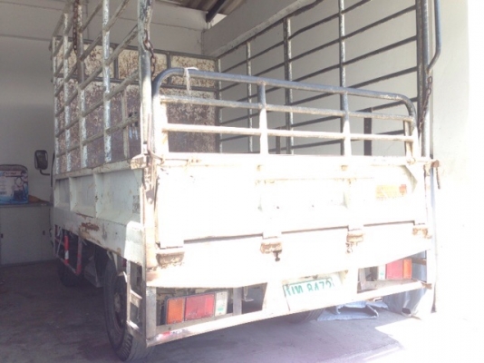 ขายด่วนครับ 4 ล้อไม่ติดเวลาทะเบียน. ELF 2006. รถห้าง