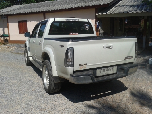 D-MAX HILANDER 4 ประตู D-MAX HILANDER 4 ประตู