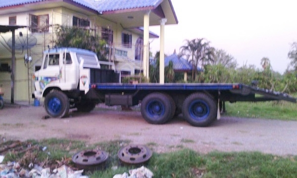 ลดราคาเหลือ 450000 บาท ขายรถบรรทุก 10 ล้อ 2 เพา ฮีโน่ KT 725 เครื่องHO7C เครื่อง 185 แรงม้า