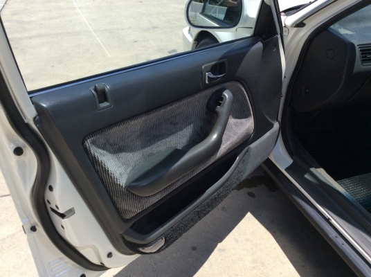 ขายรถ Honda accord ตาเพชรไฟท้ายสั้น ปี93 เครื่องเดิมหัวฉีด 2.0 เกียร์ธรรมดา เพาเวอร์ ไฟฟ้าทั้งคัน ภายในเบาะสวยไม่มีขาด เก็บงานนิดหน่อย แอร์เย็นฉ่ำ ตัวถังบางเดิมสีใหม่ๆสีขาวมุก สีเงาสวยทั้งคัน แม็กขอบ 16" ยางดี เครื่องแน่นวิ่งดี รถสีสวยทางดี พร้อมใช้