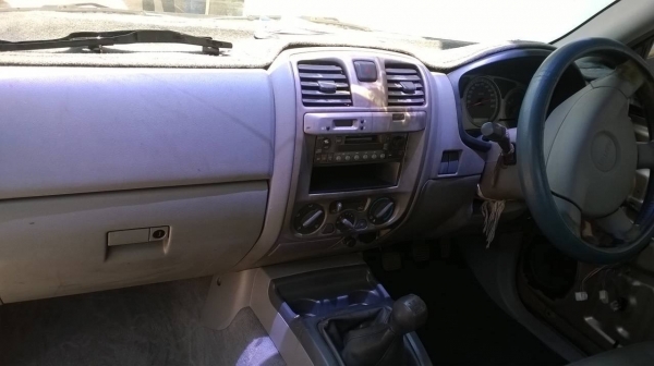 ขายตามสภาพ DMAX 2.5 SLX ปี 48 สีบางทั้งคันแต่ต้องไปเก็บอีกหน่อย คัสซีสวย เครื่องมีไอหน่อย ราคาต่อรองได้ ขายตามสภาพ DMAX 2.5 SLX ปี 48 สีบางทั้งคันแต่ต้องไปเก็บอีกหน่อย คัสซีสวย เครื่องมีไอหน่อย ราคาต่อรองได้