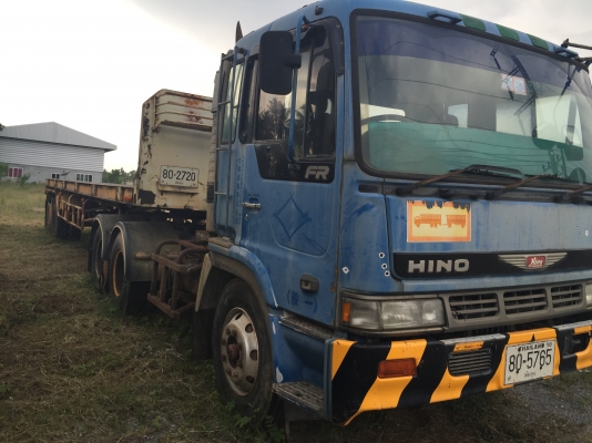 รถบรรทุก 18 ล้อ..มี4ชุด หัวลากพร้อมหาง3ชุดและแม่-ลูกพื้นเรียบ1ชุด เล่มพร้อม รถใช้งานได้ปกติ.