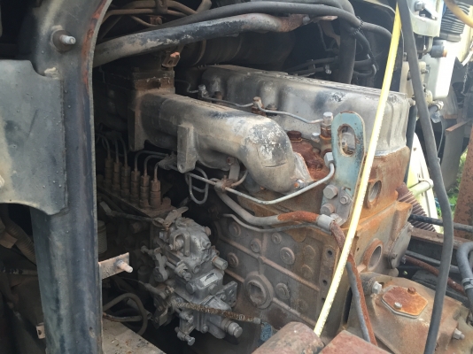 รถบรรทุก 18 ล้อ..มี4ชุด หัวลากพร้อมหาง3ชุดและแม่-ลูกพื้นเรียบ1ชุด เล่มพร้อม รถใช้งานได้ปกติ.