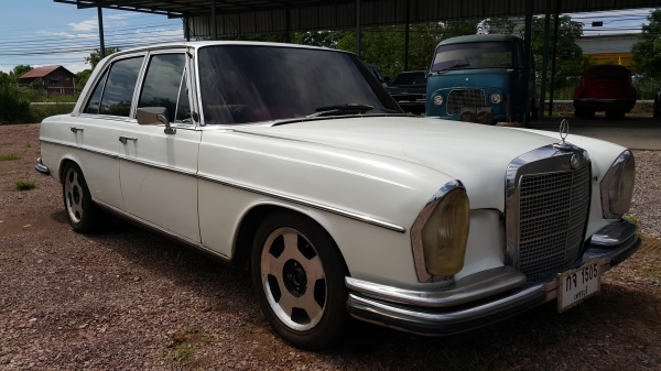 benz w108  เครื่อง2-jz 3000cc. แก๊ส lpg